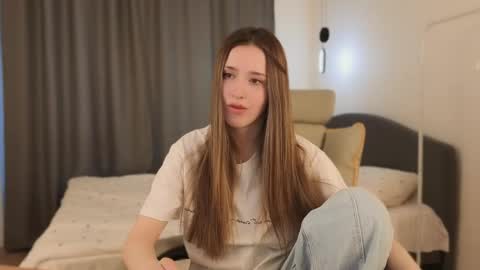 Snapshot of ssurf_time chatting on 29, 5, 2026 Chloe online show from 29, 5, 2026