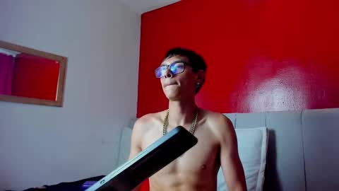 Ssweetthott online show from 3, 3, 2025