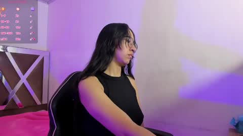 Snapshot of stacey_tay chatting on 20, 5, 2026 stacey_tay online show from 20, 5, 2026