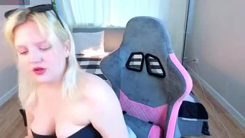 Stacy allenn online show from 22, 5, 2026