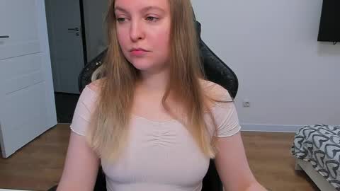 Snapshot of stacy_miraclee chatting on 15, 5, 2026 Stacy online show from 15, 5, 2026