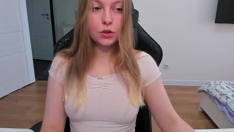 Snapshot of stacy_miraclee chatting on 27, 5, 2026 Stacy online show from 27, 5, 2026