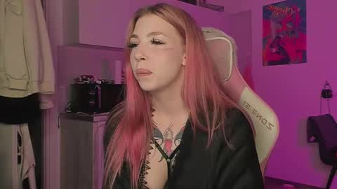 Snapshot of stacy_quinst chatting on 17, 9, 2025 Stacy online show from 17, 9, 2025