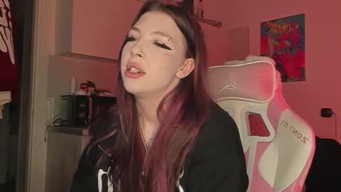 Snapshot of stacy_quinst chatting on 26, 10, 2025 Stacy online show from 26, 10, 2025