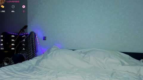 Snapshot of stacy_sexylips chatting on 7, 6, 2026 Sexy lips online show from 7, 6, 2026