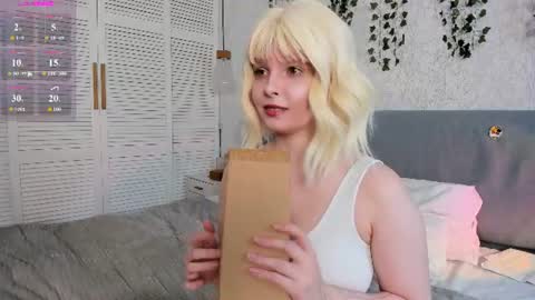 Snapshot of stacy_starrrr chatting on 12, 7, 2026 Stacy online show from 12, 7, 2026