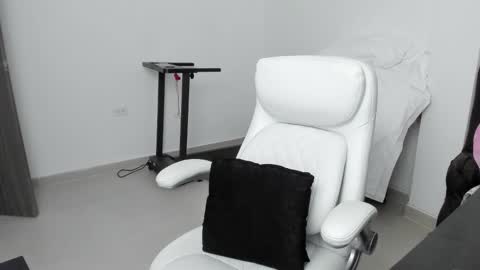 Zulma Yisset online show from 25, 10, 2025