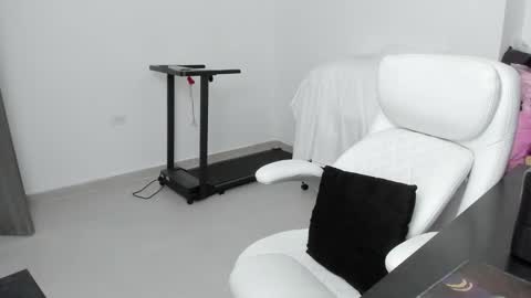 Zulma Yisset online show from 6, 11, 2025