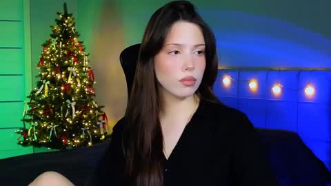 Snapshot of stacygonzales_ chatting on 21, 12, 2024 Bye bye dear See you on December 3st  online show from 21, 12, 2024