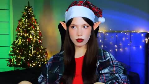 Snapshot of stacygonzales_ chatting on 24, 12, 2024 Bye bye dear See you on December 3st  online show from 24, 12, 2024