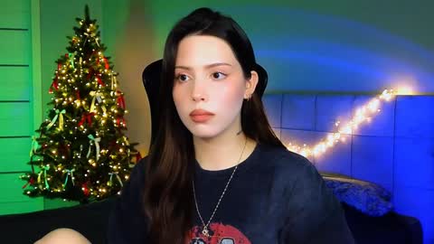 Snapshot of stacygonzales_ chatting on 7, 1, 2025 Bye bye dear See you on December 3st  online show from 7, 1, 2025