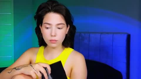 Snapshot of stacygonzales_ chatting on 10, 9, 2025 Bye bye dear See you on December 3st  online show from 10, 9, 2025