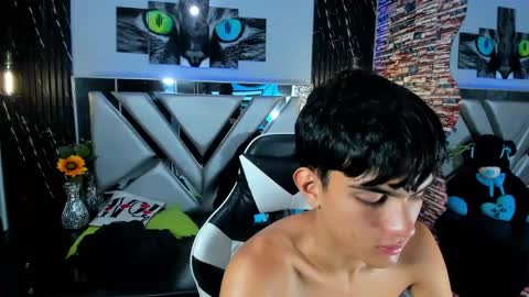 Snapshot of star_blew chatting on 3, 12, 2024 star_blew online show from 3, 12, 2024