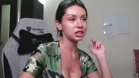 Snapshot of stardust_seiya chatting on 11, 10, 2025 stardust_seiya online show from 11, 10, 2025