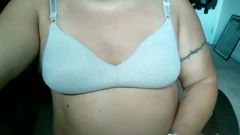 Snapshot of starella___saxxxton chatting on 18, 10, 2025 starella___saxxxton online show from 18, 10, 2025