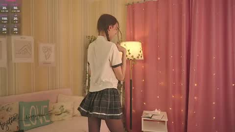 Chloe online show from 11, 4, 2026