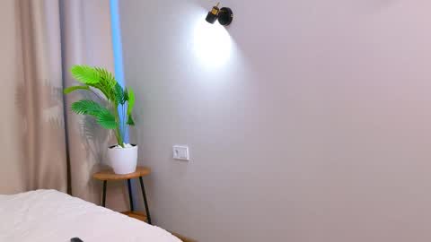 Nina online show from 12, 3, 2026