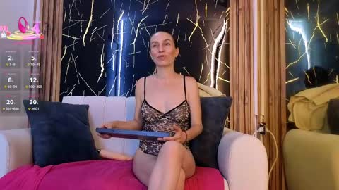 starlight_mature23_aws online show from 17, 5, 2026