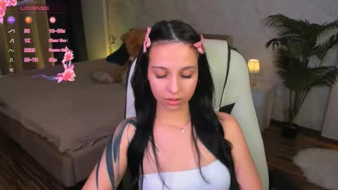 Snapshot of starlitfairy chatting on 20, 10, 2025 Your Fairy online show from 20, 10, 2025