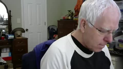 Snapshot of stasw20 chatting on 8, 1, 2025 stasw20 online show from 8, 1, 2025