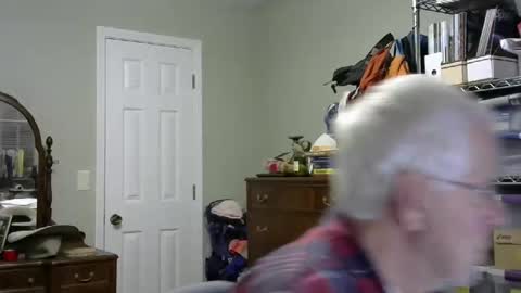 Snapshot of stasw20 chatting on 5, 2, 2025 stasw20 online show from 5, 2, 2025