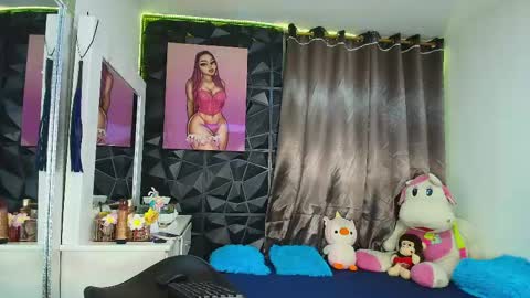 Snapshot of staycesexxxqueen chatting on 19, 5, 2026 staycesexxxqueen online show from 19, 5, 2026