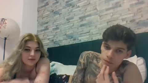 staywithuss online show from 21, 4, 2026