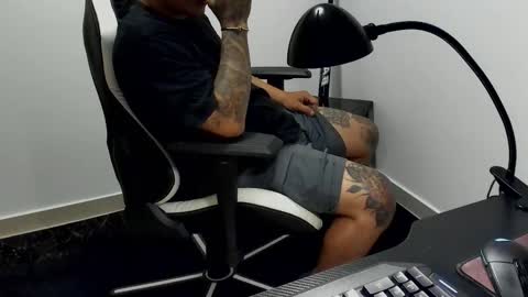 Snapshot of stebankechimba chatting on 1, 11, 2025 Stebankechimba online show from 1, 11, 2025
