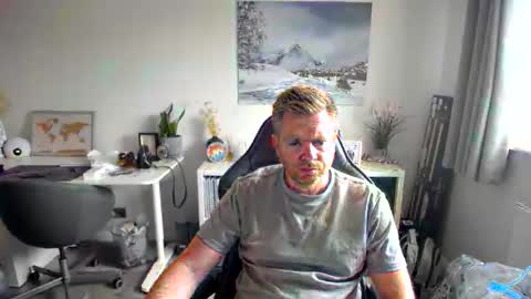 Snapshot of steelk2010 chatting on 1, 6, 2026 steelk2010 online show from 1, 6, 2026