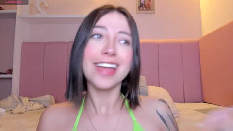 Stefa Gomez  online show from 22, 1, 2025