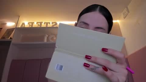 Stefa Gomez  online show from 19, 2, 2026