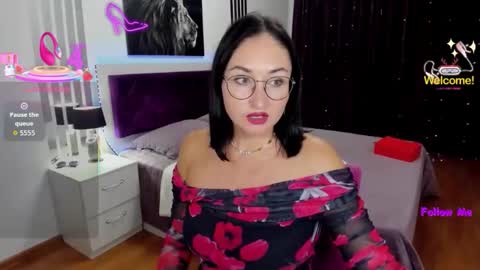 StefanaWinter online show from 8, 10, 2025