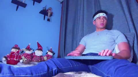 Snapshot of stefann_salvatore chatting on 3, 1, 2025 Stefann Salvatore online show from 3, 1, 2025