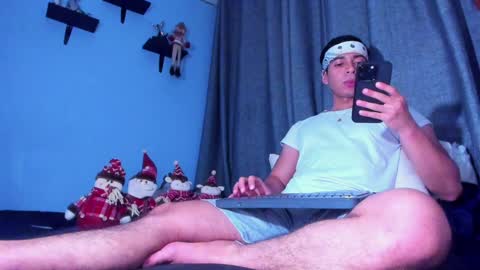 Snapshot of stefann_salvatore chatting on 15, 1, 2025 Stefann Salvatore online show from 15, 1, 2025