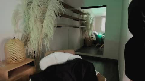 Stefanny   online show from 8, 3, 2025