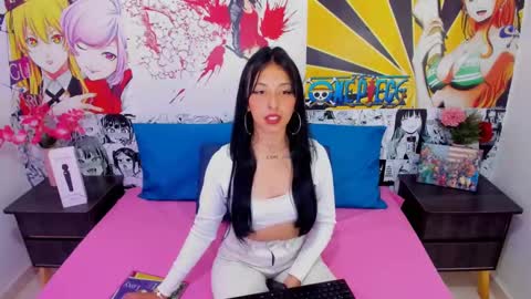 Snapshot of stefany_sweety chatting on 7, 11, 2025 --Estefay-- online show from 7, 11, 2025