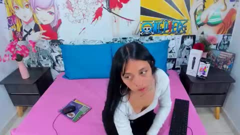 Snapshot of stefany_sweety chatting on 27, 11, 2025 --Estefay-- online show from 27, 11, 2025