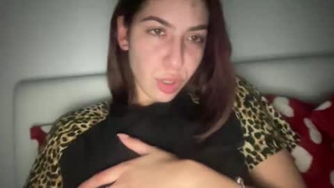 Snapshot of stefy_glow chatting on 27, 2, 2025 stefy_glow online show from 27, 2, 2025