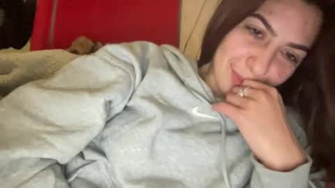 Snapshot of stefy_glow chatting on 9, 3, 2025 stefy_glow online show from 9, 3, 2025