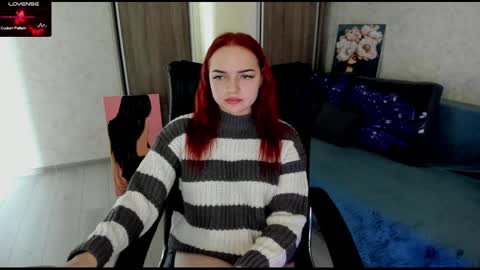 Snapshot of stella__cox chatting on 10, 2, 2025 Stella  Cox online show from 10, 2, 2025