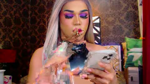 CALL ME STELLA online show from 10, 1, 2025