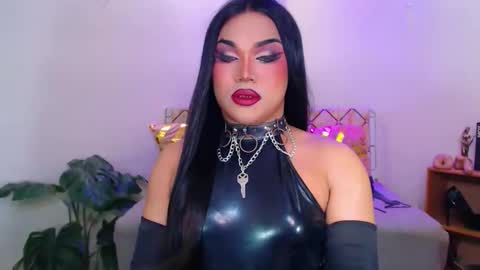 CALL ME STELLA online show from 18, 11, 2025