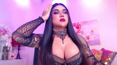 CALL ME STELLA online show from 13, 1, 2026