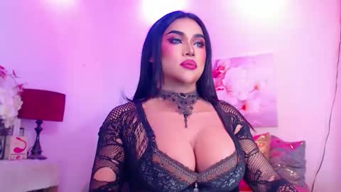 CALL ME STELLA online show from 7, 4, 2026