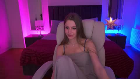stellahoneywell online show from 6, 3, 2026