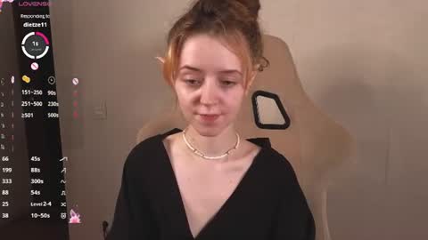 Snapshot of stellamontis chatting on 9, 7, 2026 Stella online show from 9, 7, 2026