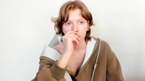 S T E L L A online show from 5, 2, 2026