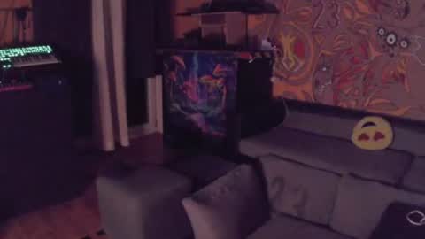 lee online show from 14, 9, 2025