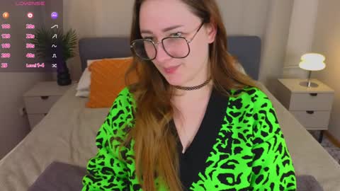 Emma online show from 12, 12, 2024