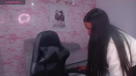 Stephania online show from 8, 1, 2025